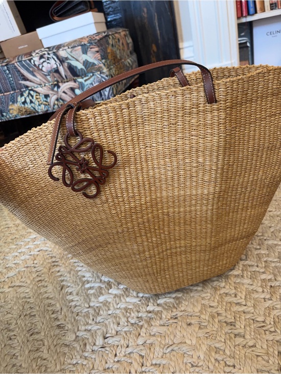 Loewe Handbags - Loewe medium raffia woven shell basket bag large